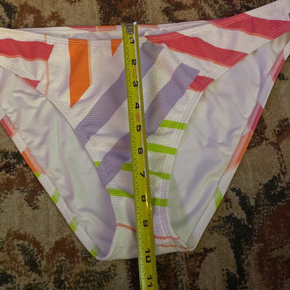 Aeropostale Bikini Top and Bottom - Picture 6 of 9